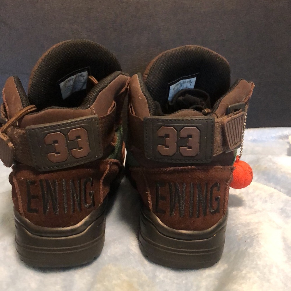 Patrick Ewing - image 3